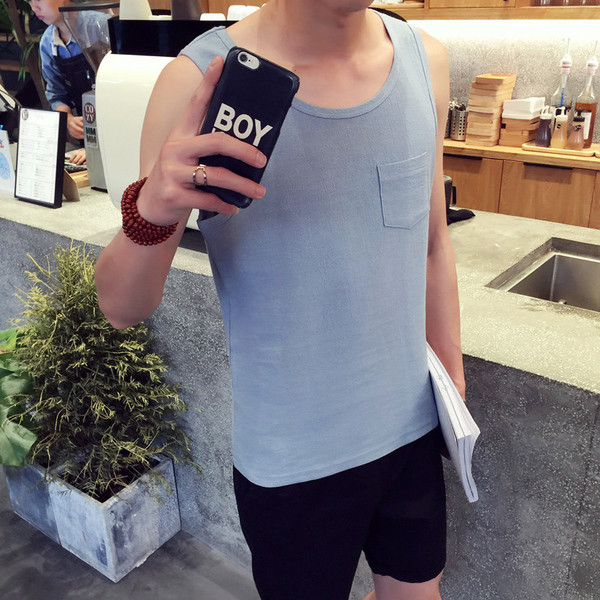 Férfi sima tanktop több színben, díszes zsebbel