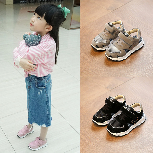 Zárt unisex modell gyerekszandál