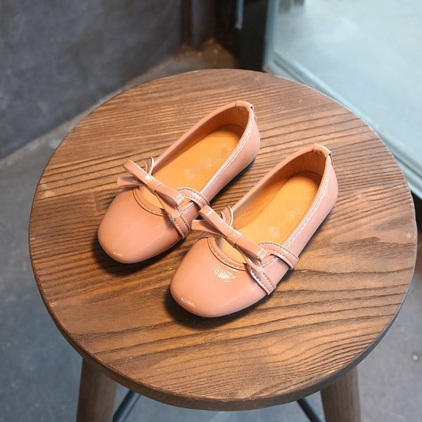 Παιδικά παπούτσια για κορίτσια με κορδέλα σε διάφορα χρώματα