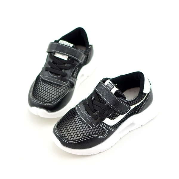 Παιδικά παπούτσια αναπνεύσιμαι για αγόρια σε λευκό και μαύρο χρώμα