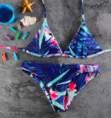 Costum de baie de damă din două piese albastru cu imprimeu floral