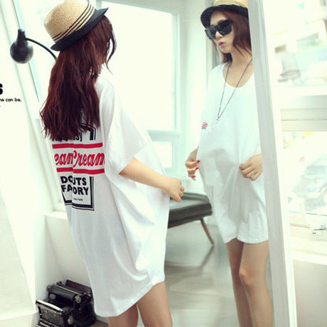 Tunica de dama potrivita pentru femeile insarcinate cu inscriptie