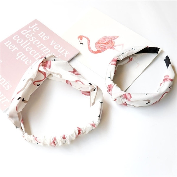 Accesoriu de par in doua modele, alb-negru cu imprimeu