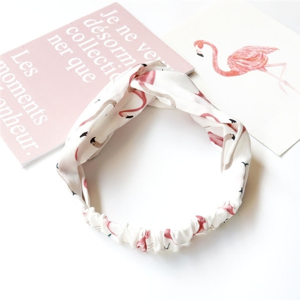 Accesoriu de par in doua modele, alb-negru cu imprimeu