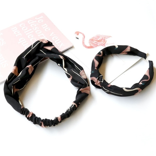 Accesoriu de par in doua modele, alb-negru cu imprimeu