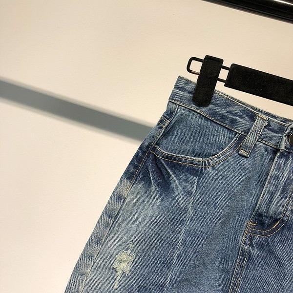 Fusta de dama din denim cu lungime asimetrica