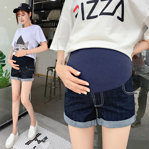 Blugi scurti pentru gravide cu centura elastica in doua culori