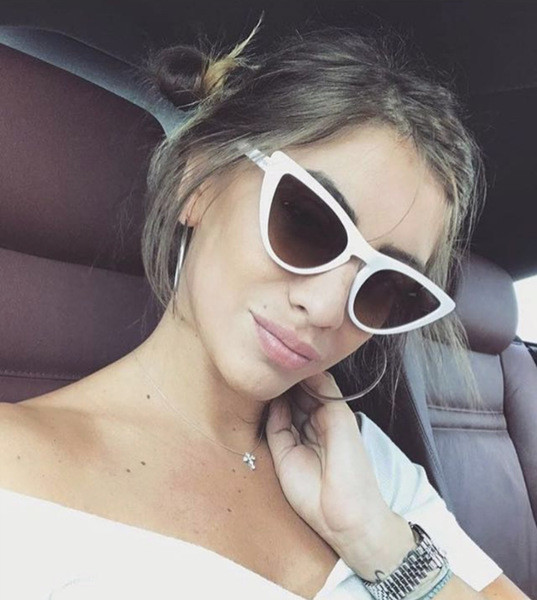 Ochelari eleganti de dama in forma de ochi de pisica in diferite culori