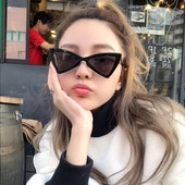 Ochelari de damă non-standard cu ramă de plastic în diferite culori