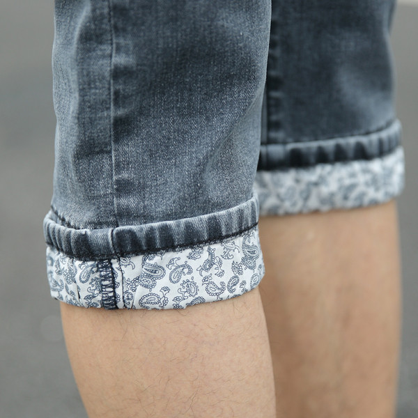 Blugi scurti casual pentru bărbați 7/8 de culoare închisă