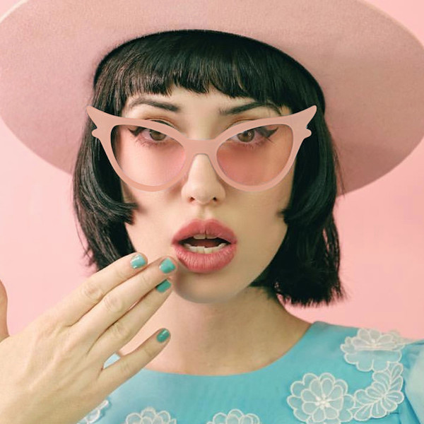 Ochelari moderni de dama in diverse culori