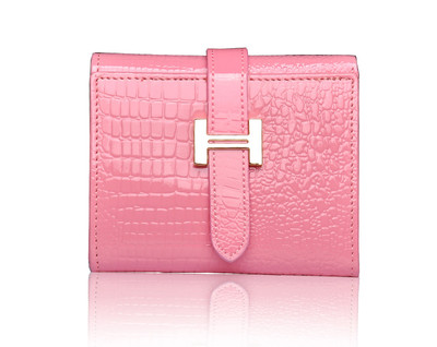 Portofel de dama confortabil din piele lacuita in mai multe culori