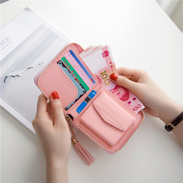 O poseta mica patrata de dama din piele ecologica in trei culori