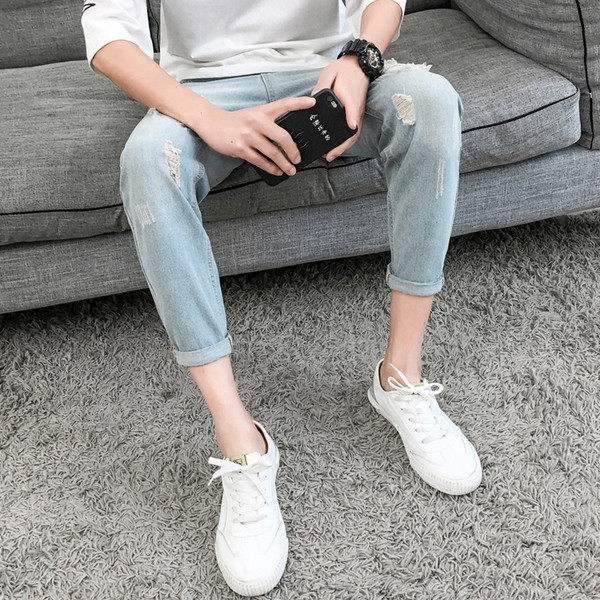 Blugi bărbați rupti de culoare deschisă