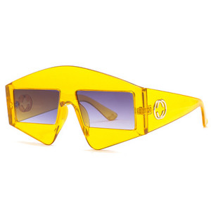 Un model interesant de ochelari de dama cu lentile transparente, in diferite culori