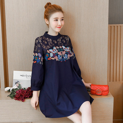 Cămașă lungă și largă pentru gravide cu broderie în două culori