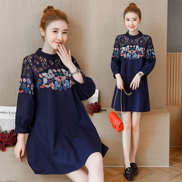 Cămașă lungă și largă pentru gravide cu broderie în două culori