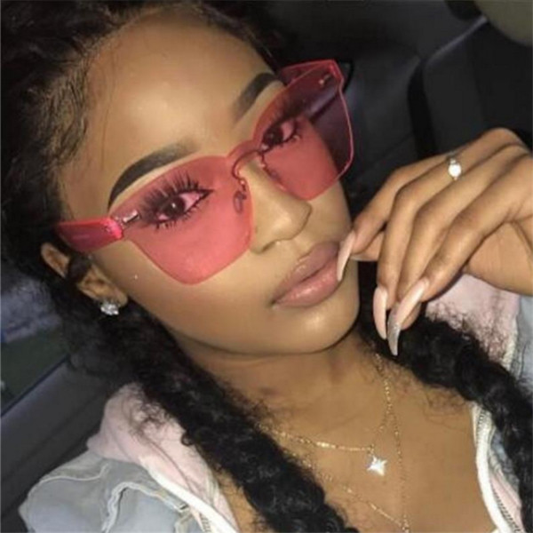 Ochelari pătrați moderni de damă cu lentile mari