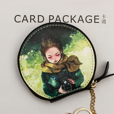 O poșetă mică de femei cu diverse desene animate