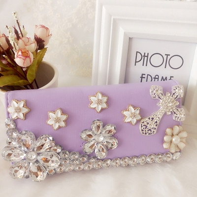 Portofel de dama cu pietre decorative in mai multe culori