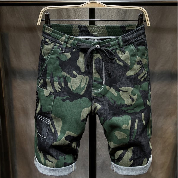 Blugi scurti pentru bărbați cu model de camuflaj, potriviti pentru utilizarea de zi cu zi