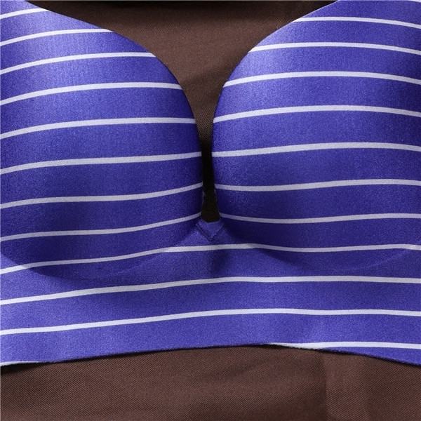 Lenjerie elegantă în două părți - bikini și sutien, în diferite culori în dungi