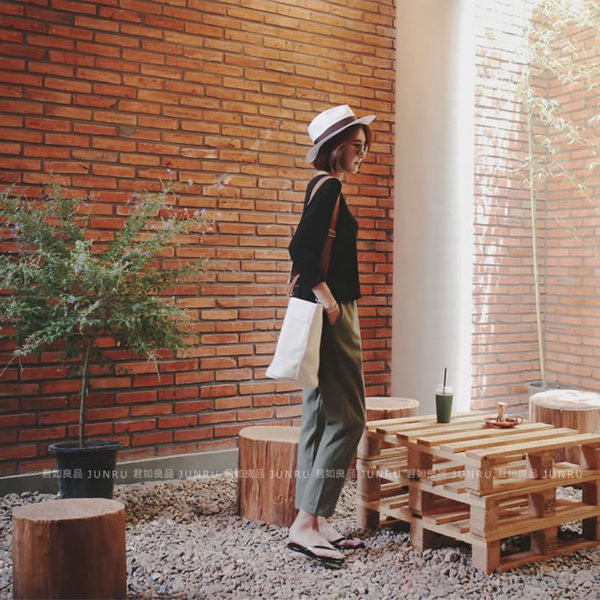 Λεπτά βαμβακερά παντελόνια για έγκυες γυναίκες