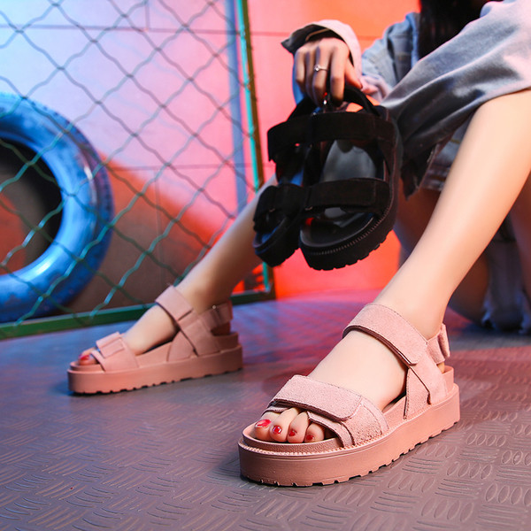 Sandale de dama cu talpa aspra in negru si roz