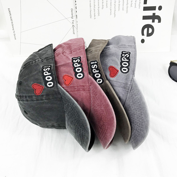 Palarie de dama in diferite culori si cu broderie