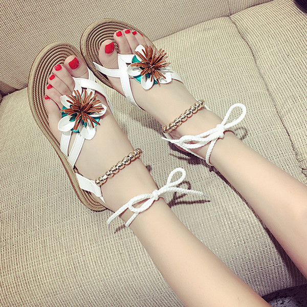 Sandale de dama cu motiv floral in alb si negru