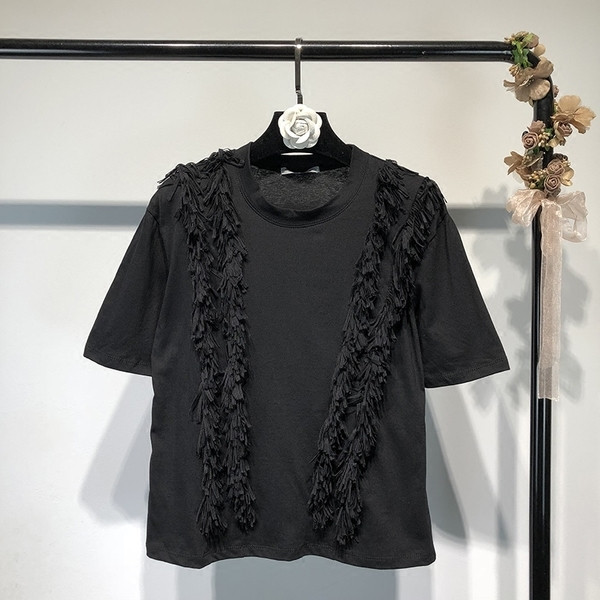 Tricou elegant de damă cu guler polo și franjuri, de culoare neagră