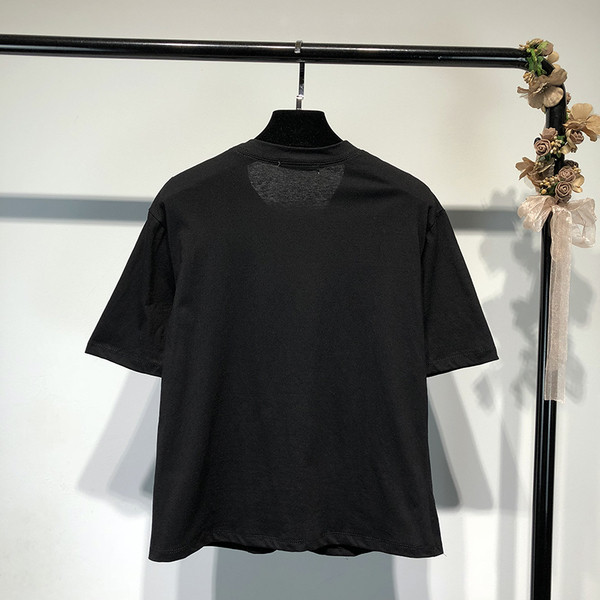 Tricou elegant de damă cu guler polo și franjuri, de culoare neagră