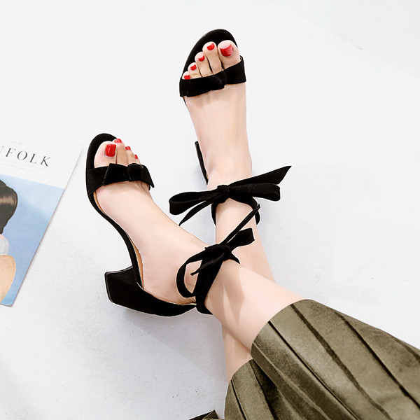 Sandale de dama elegante cu toc mic gros in trei culori