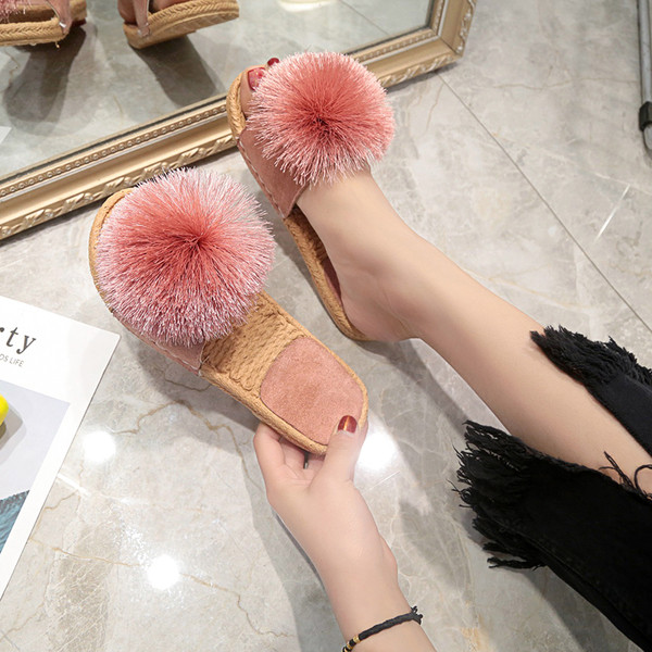 Papuci eleganti de dama cu talpa plata si puf voluminos in patru culori