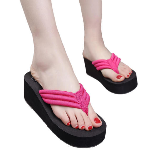 Papuci de dama cu platforma pe platforma intr-un model simplu in diferite culori