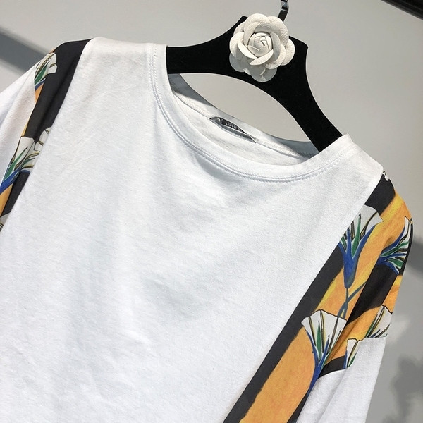 Tricou casual dama de culoare alba cu motiv floral si maneci 3/4