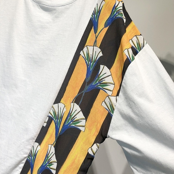 Tricou casual dama de culoare alba cu motiv floral si maneci 3/4