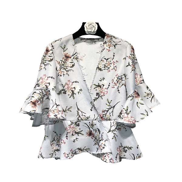 Bluza scurta eleganta de dama cu imprimeu si decolteu transfer