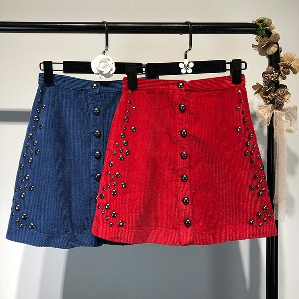 Fusta de dama eleganta in rosu si albastru cu decor cu nituri