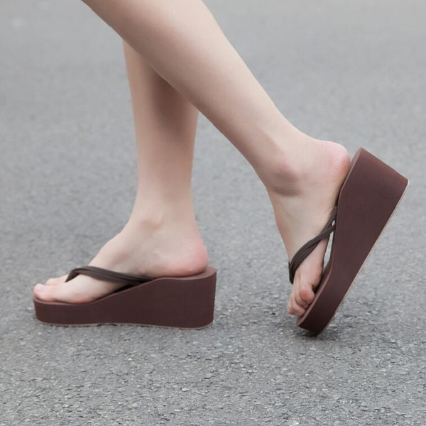 Papuci de dama simpli cu platforma in mai multe culori