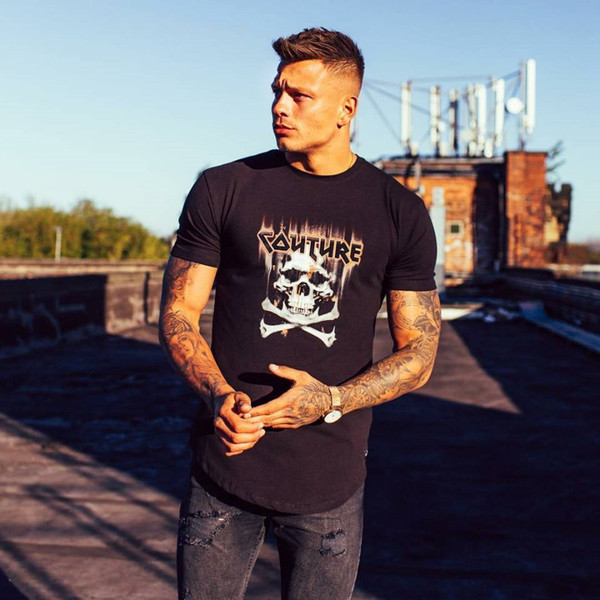 Tricou bărbătesc alb-negru cu inscripție și imprimeu