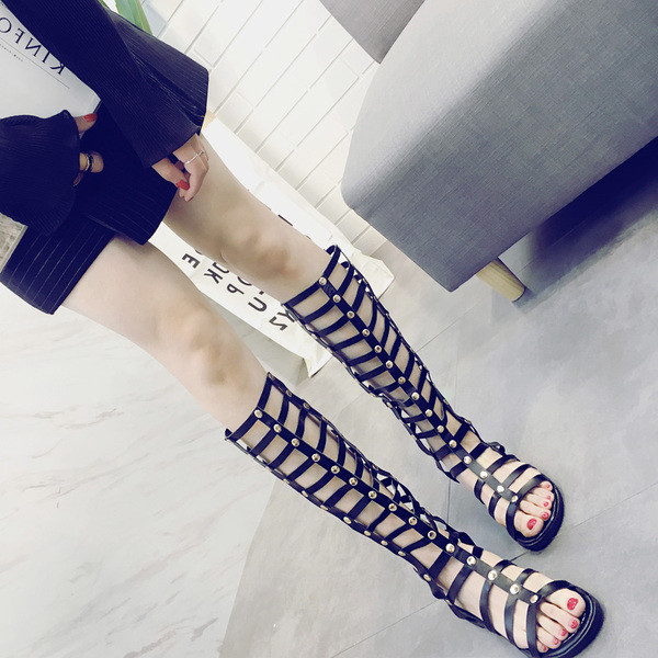 Sandale de dama stilate stil roman - doua modele