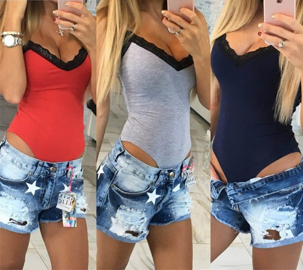 Body de dama in trei culori cu bretele subtiri si dantela