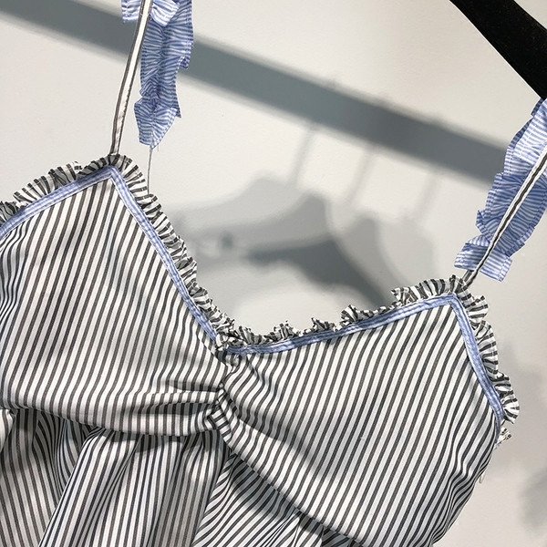 Maieu scurt, elegant, cu dungi pentru femei