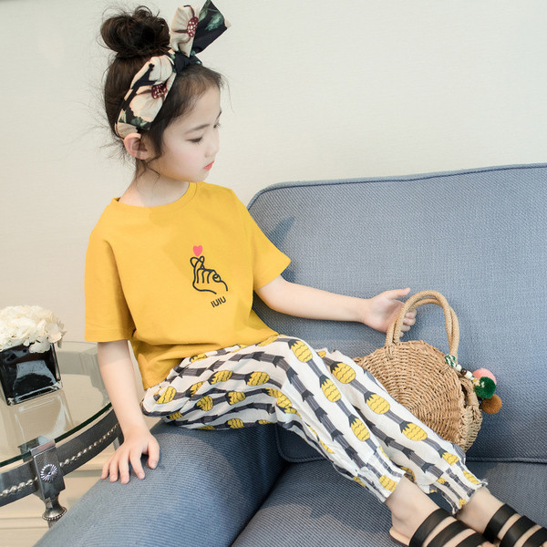 Set copii pentru fete in doua parti cu aplicatii