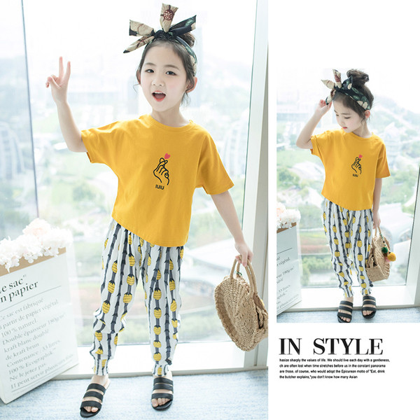 Set copii pentru fete in doua parti cu aplicatii