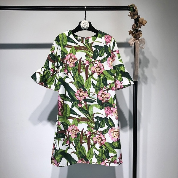 Rochie de dama moderna de vara cu maneci croiate 3/4, in motiv floral