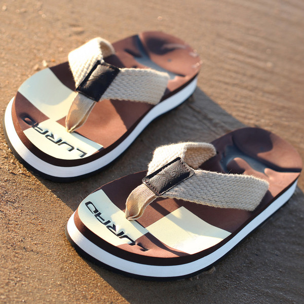 Papuci barbati usori si comozi in trei culori