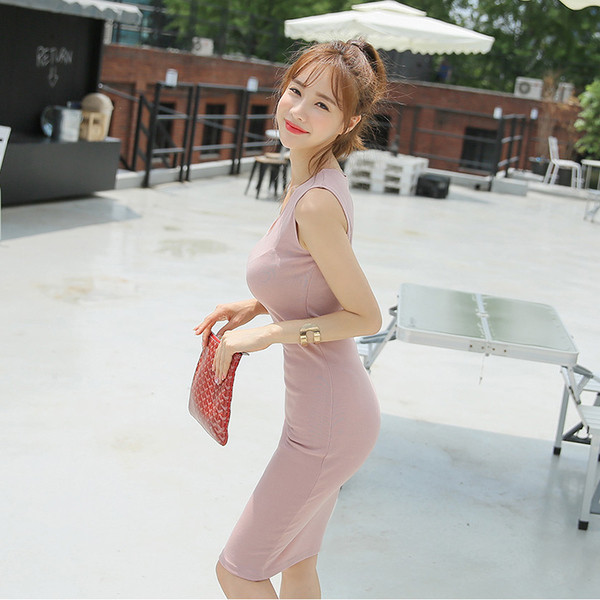 Rochie de vara de dama de culoare deschisa potrivita pentru utilizarea de zi cu zi