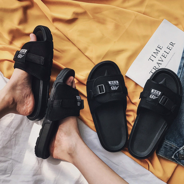 Papuci barbatesti cu talpa plata in doua culori